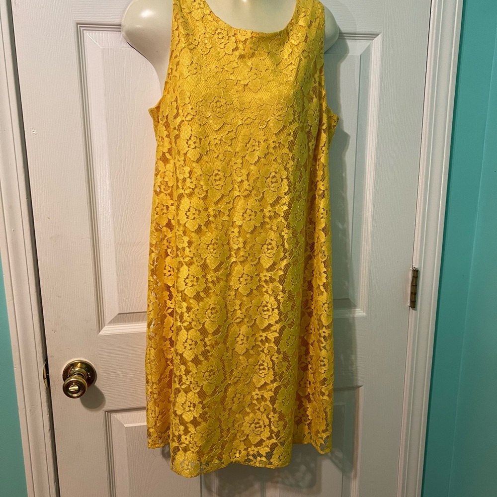 Beautiful yellow dress